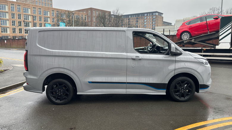 Ford Transit Custom E-320 L1 Rwd 160kW 65kWh H1 Van Sport Auto